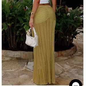 Elegant Gold Women's Skirt